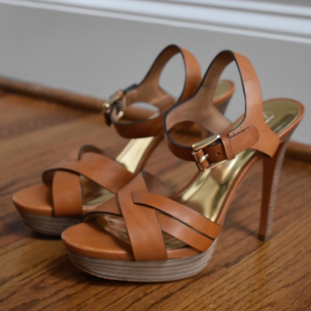 Coach Dani Platform Heels *Like New!!*